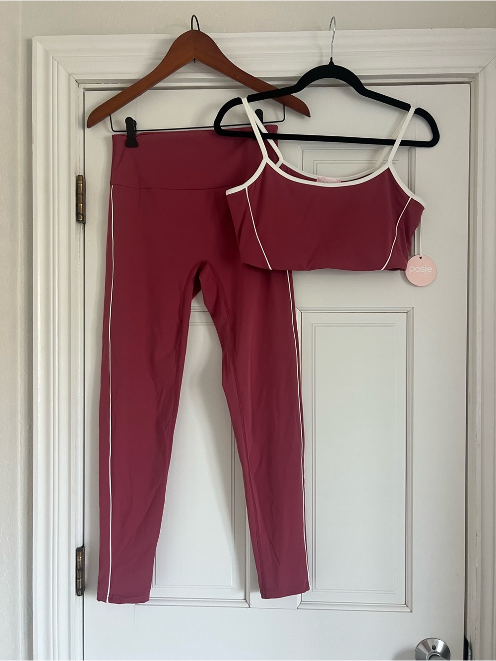 NWT Women’s Posie Active Set Sports Bra and Leggings Large Berry Pink Activewear